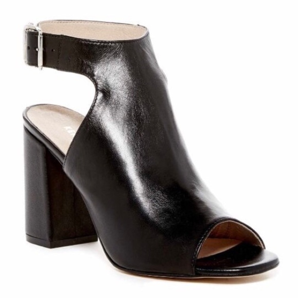 Kenneth Cole Ankle Strap Stacked Heel Peep Toe Sandal